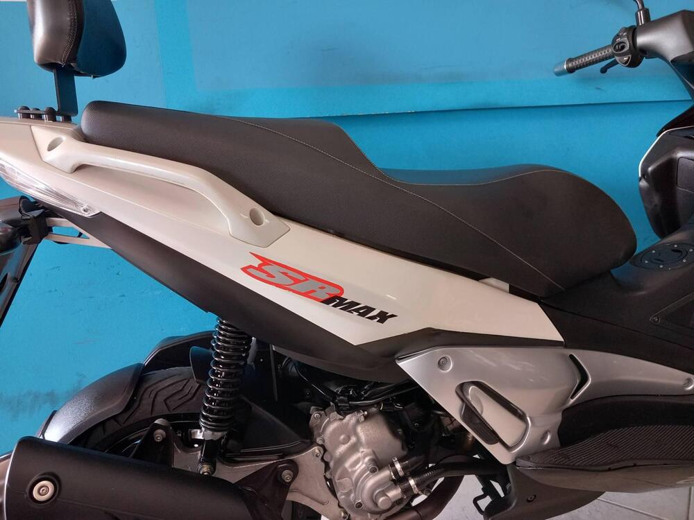 Aprilia SR Max 300 (2011 - 16) (13)