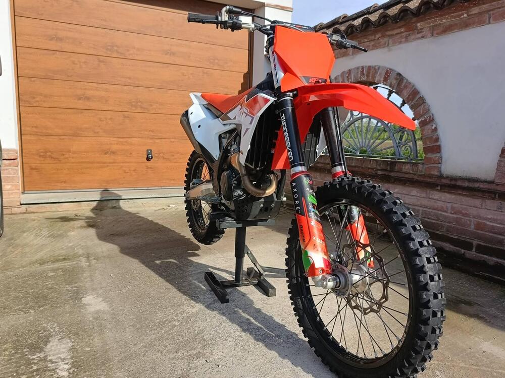 KTM 250 SX-F (2023) (3)