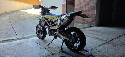 Husqvarna 701 Supermoto (2017 - 19) usata