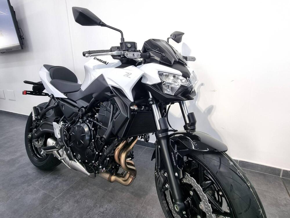 Kawasaki Z 650 (2025 - 26) (2)