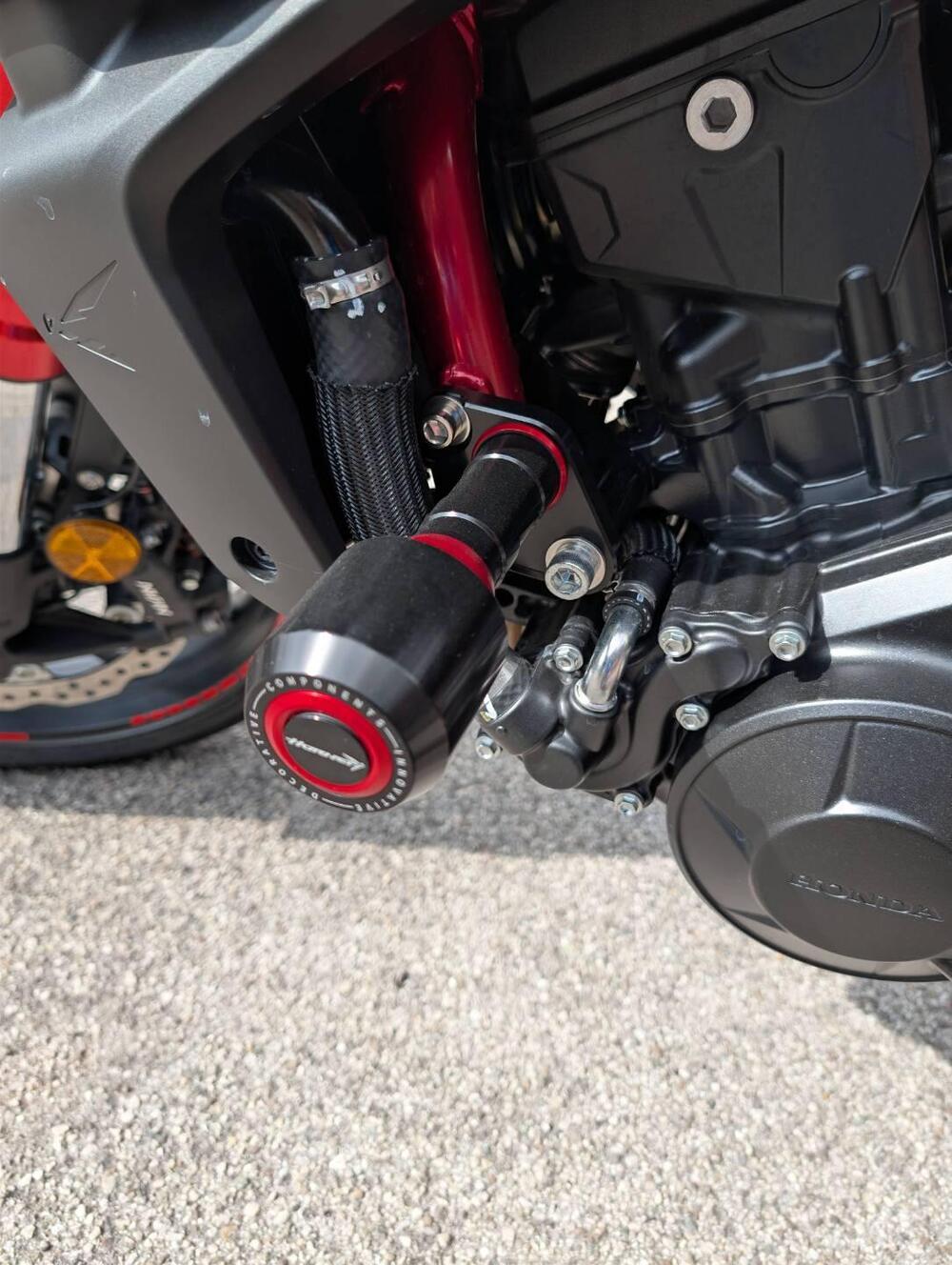 Honda CB 750 Hornet (2023 - 24) (5)