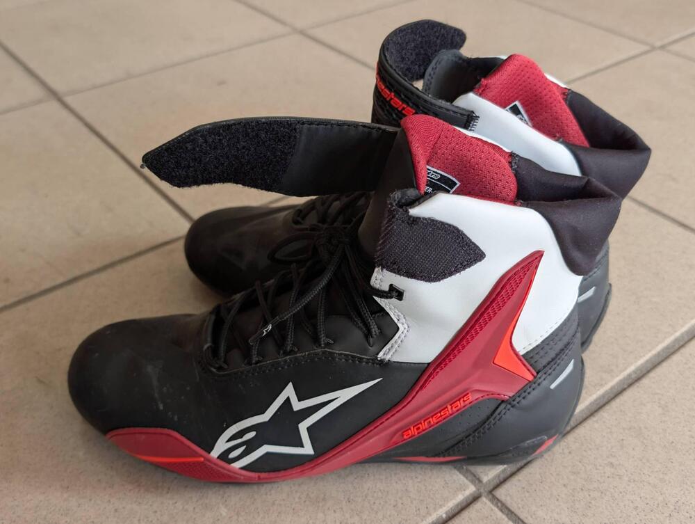 Honda CB 750 Hornet (2023 - 24) (12)