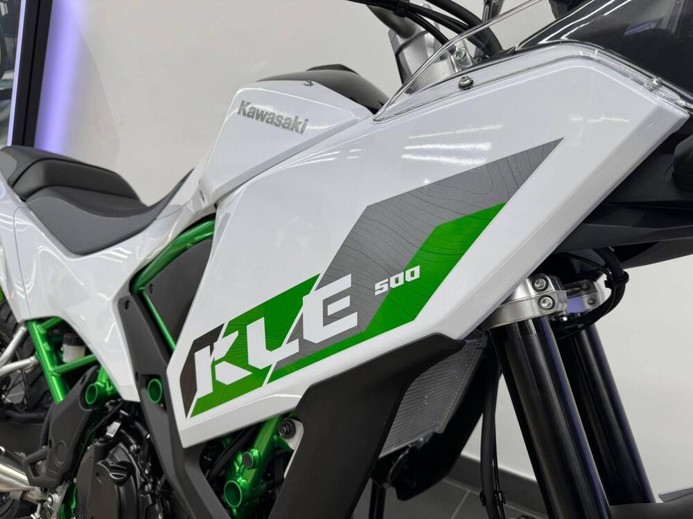 Kawasaki KLE 500 SE (2026) (11)
