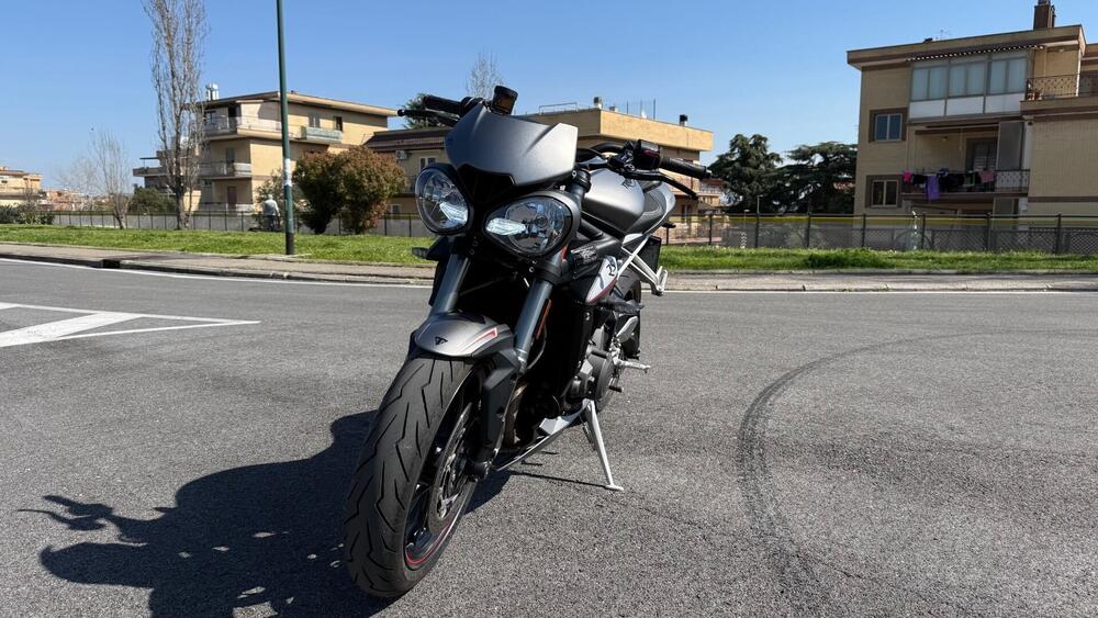 Triumph Street Triple RS (2017 - 19) (2)