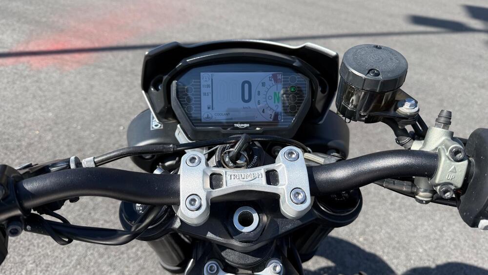 Triumph Street Triple RS (2017 - 19) (6)