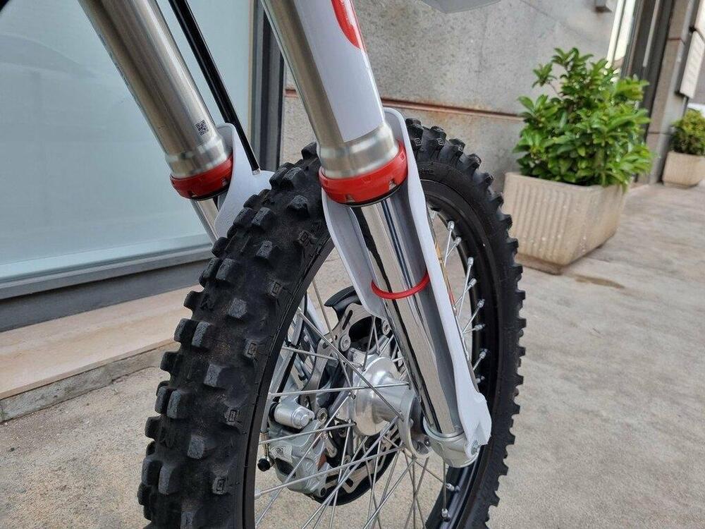 Husqvarna FE 350 Rockstar Edition (2022) (10)