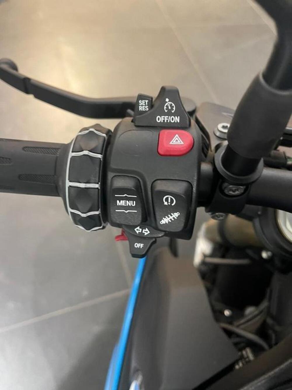 Bmw S 1000 R (2025 - 26) (7)