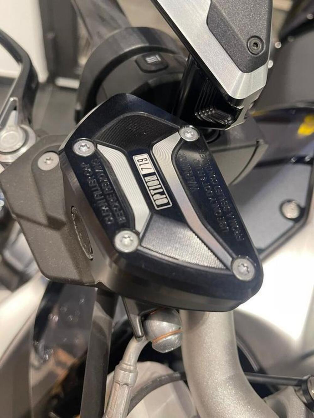 Bmw R 1250 R (2021 - 25) (10)