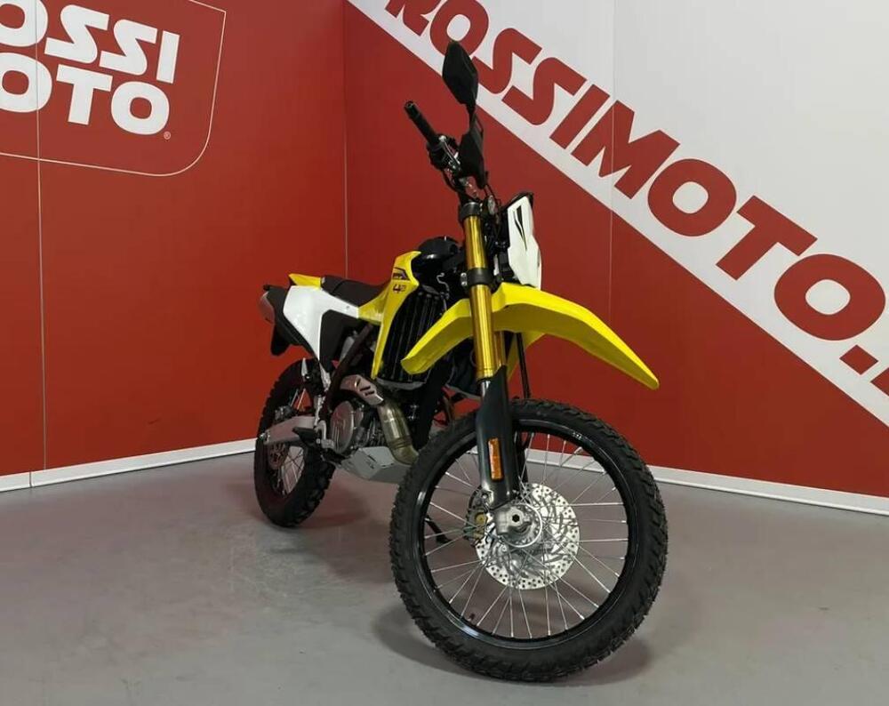 Suzuki DR-Z4S (2025 - 26)