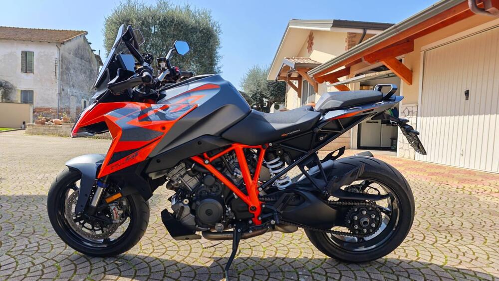 KTM 1290 Super Duke GT (2022 - 25) (4)