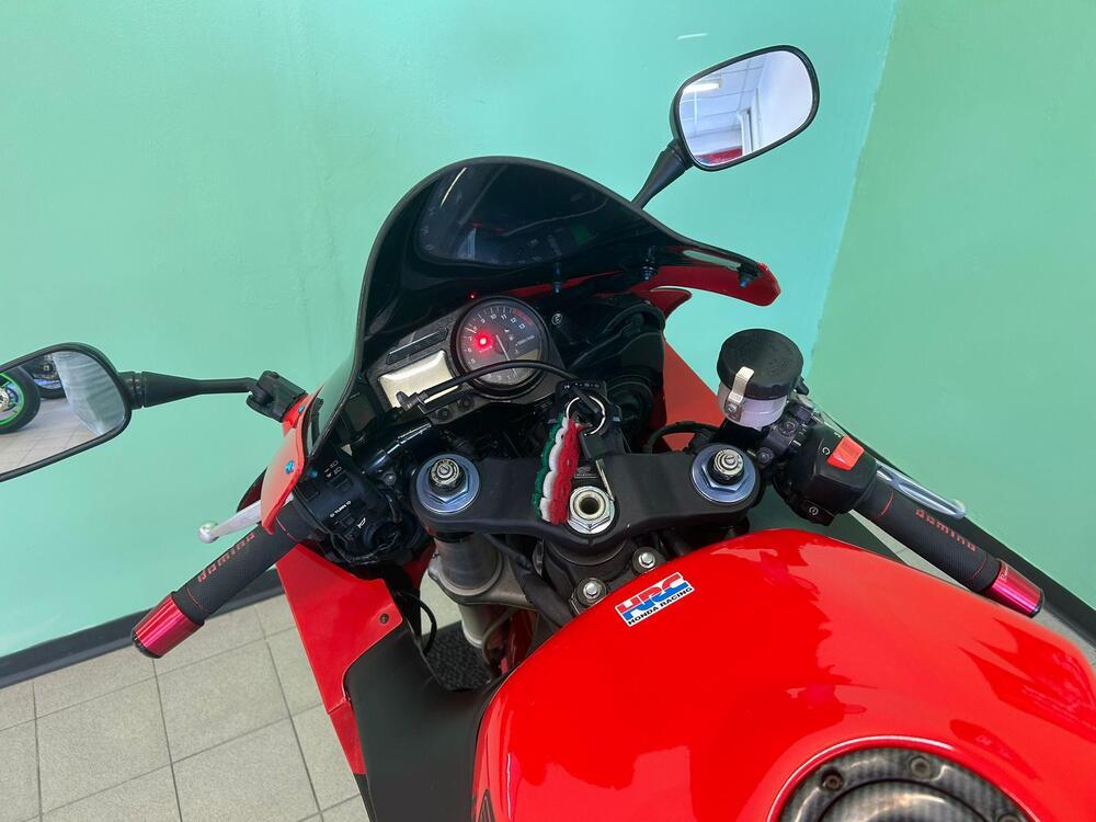 Honda CBR 900 RR Fireblade (2002 - 04) (5)