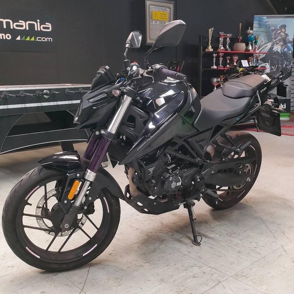 Voge Brivido 125R (2023 - 26) (2)