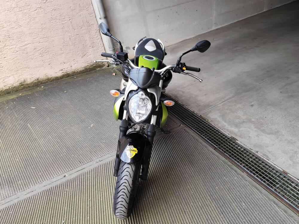 Suzuki Gladius 650 SFV (2009 - 15) (7)