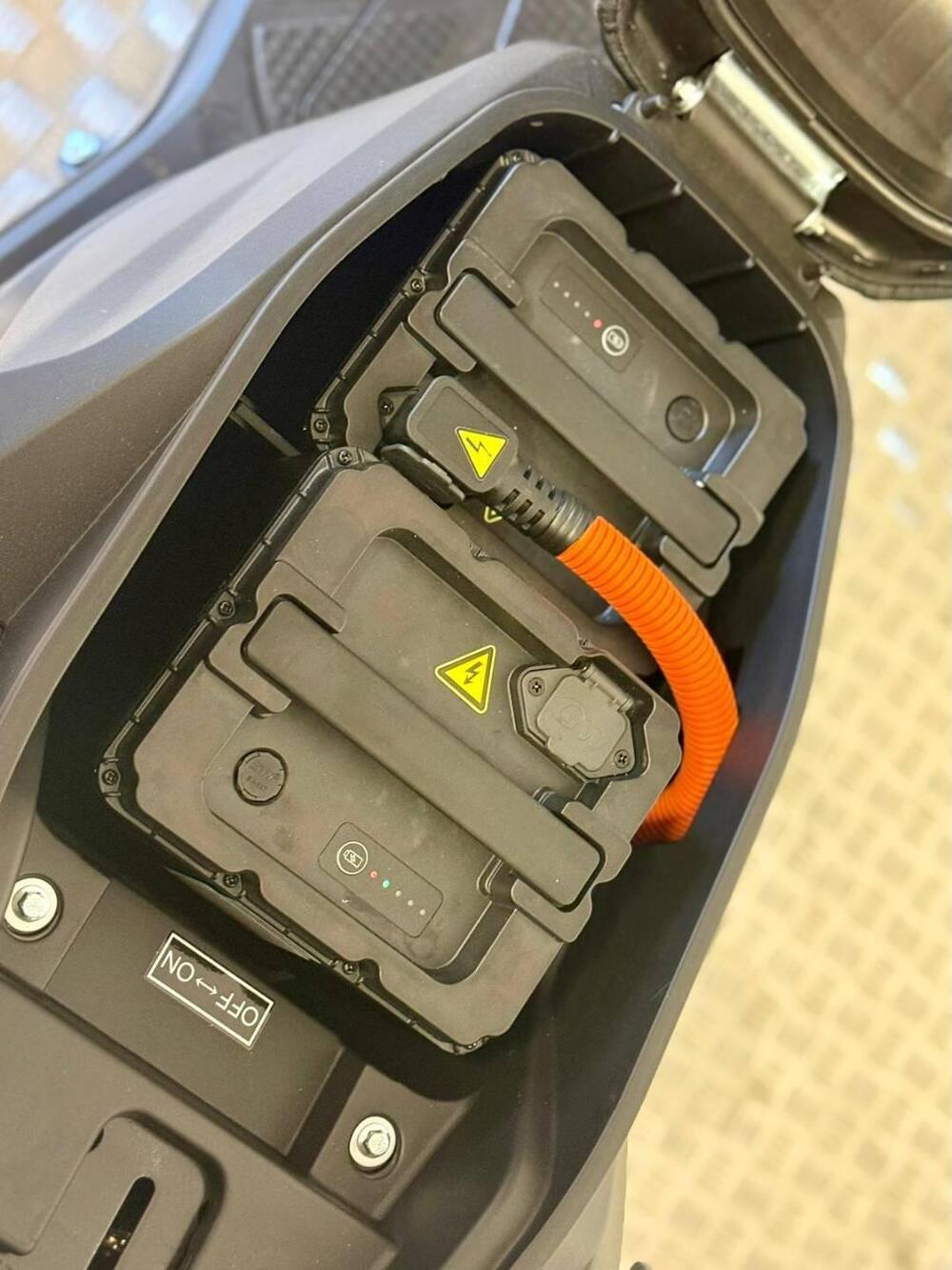 Lifan E4 L3e Doppia Batteria (2021 - 26) (15)