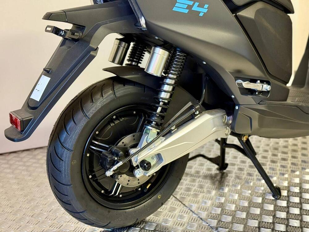 Lifan E4 L3e Doppia Batteria (2021 - 26) (16)