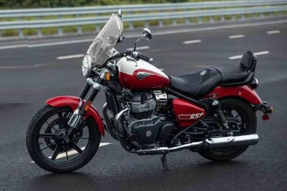Royal Enfield Super Meteor 650 (2023 - 26) (3)