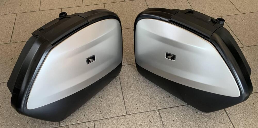 Valigie laterali e cover originali HONDA per NC 75