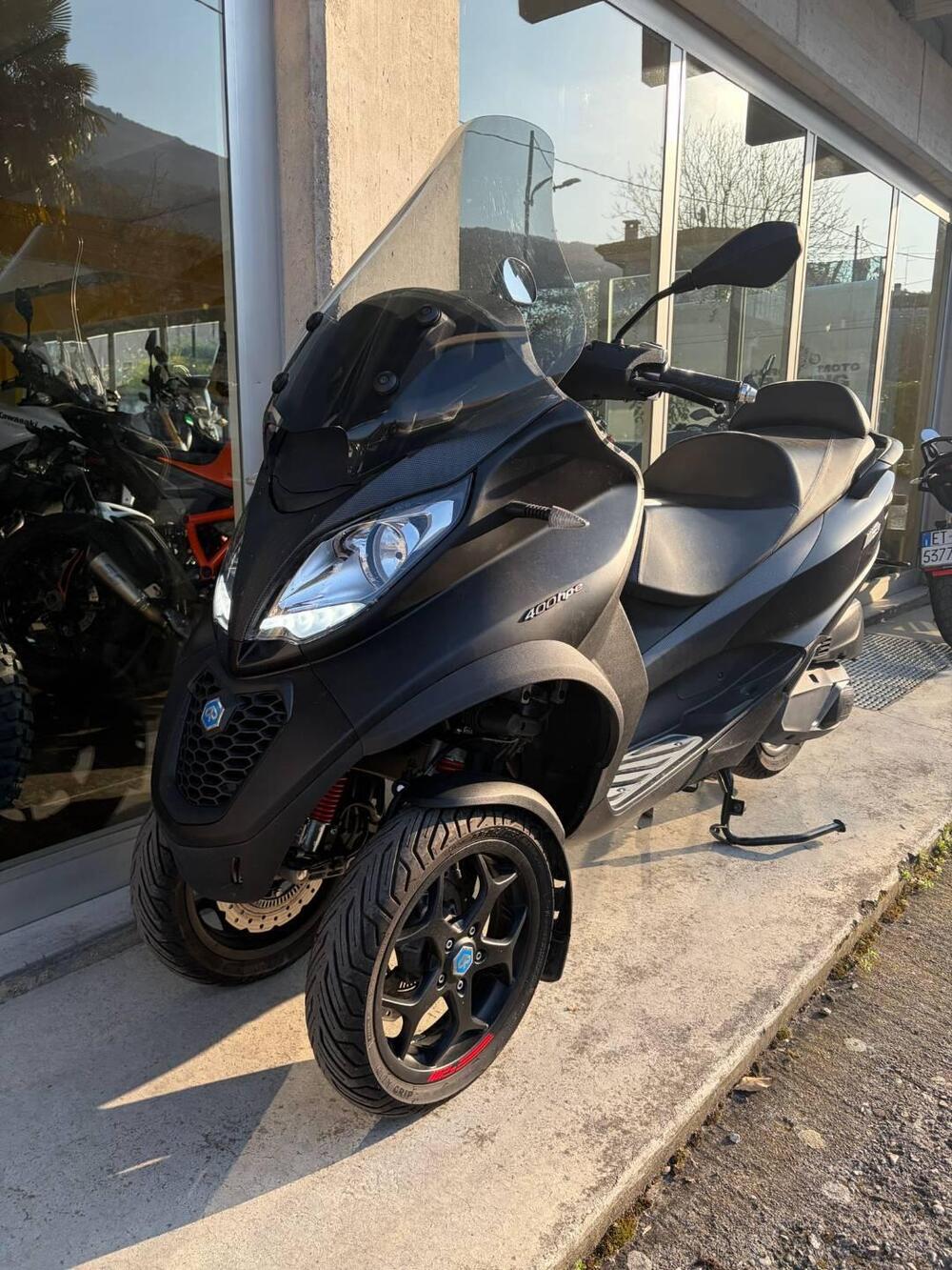 Piaggio MP3 400 ABS Hpe (2021 - 22) (2)