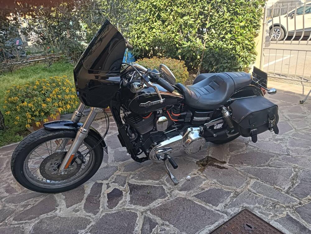 Harley-Davidson 1584 Super Glide Custom (2008 - 13) - FXDC (2)