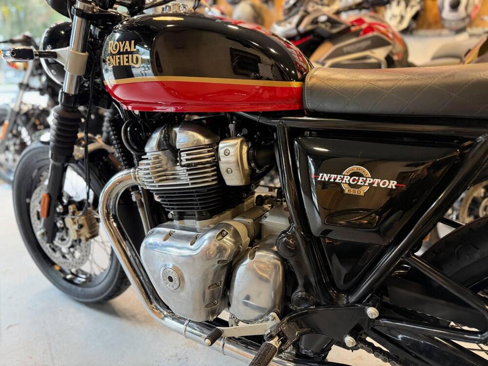 Royal Enfield Interceptor 650 (2021 - 26) (9)