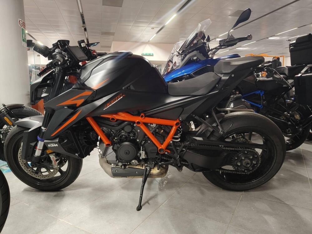 KTM 1390 Super Duke R EVO (2024 - 26) (4)