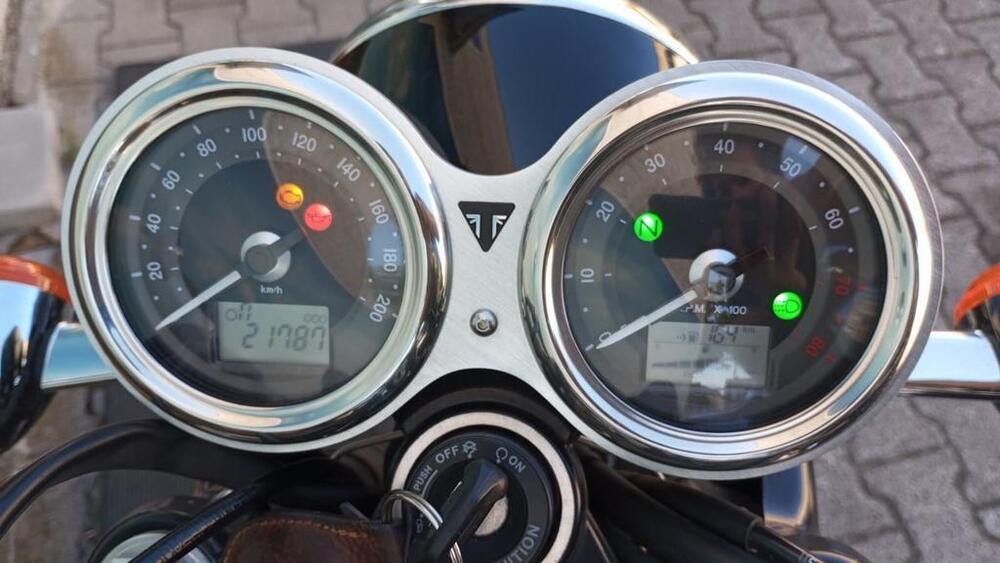 Triumph Bonneville T120 (2016 - 20) (4)