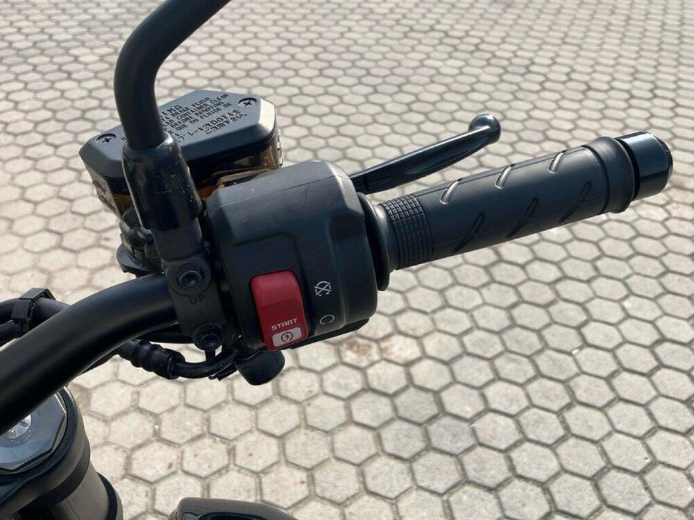 Honda CB 1000 R Black Edition (2021 - 25) (10)