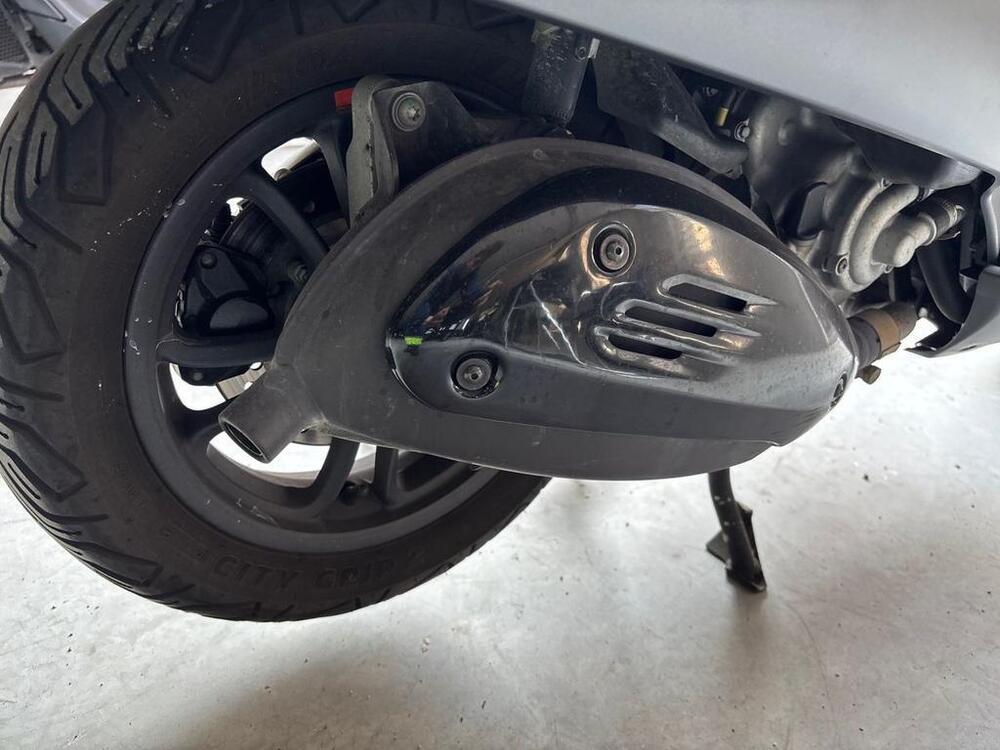 Vespa GTS 300 (2023 - 24) (10)