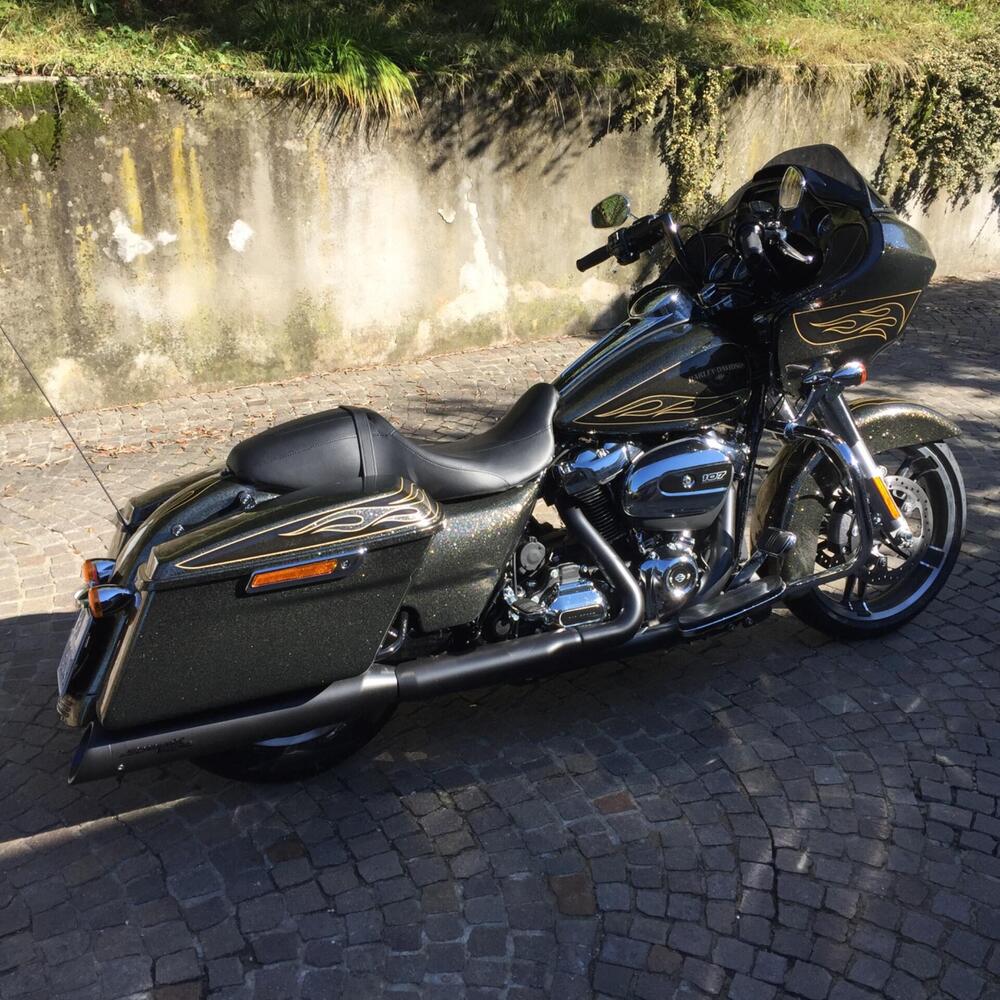 Harley-Davidson 107 Road Glide (2017) - FLTRX (8)