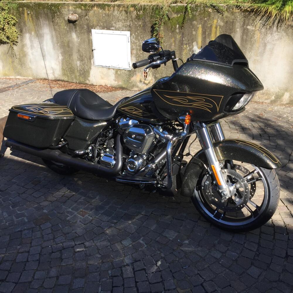 Harley-Davidson 107 Road Glide (2017) - FLTRX (9)