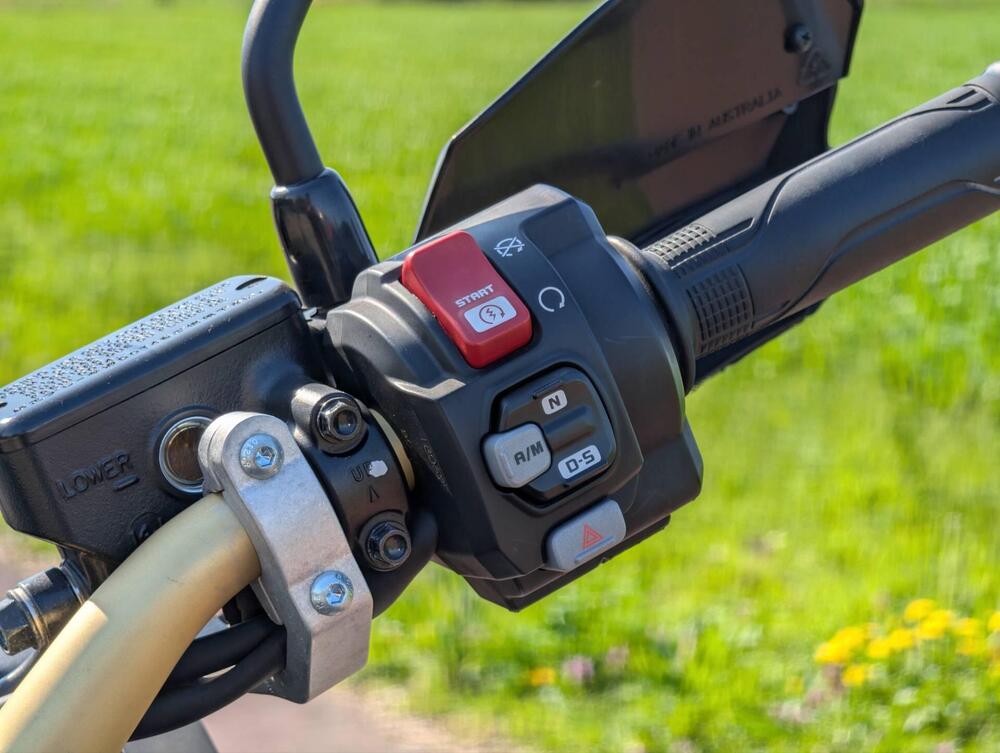 Honda Africa Twin CRF 1000L DCT Desert Track (2019 - 20) (5)