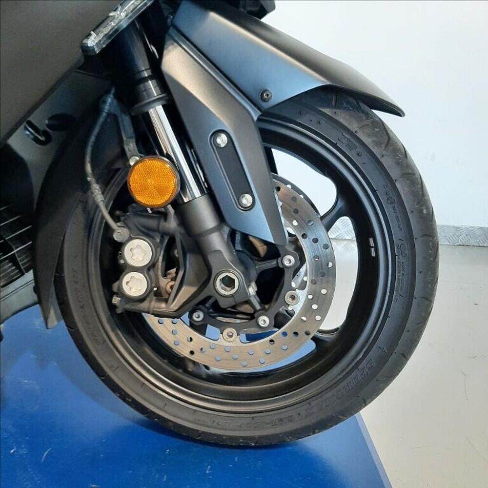 Yamaha T-Max 560 (2020 - 21) (3)