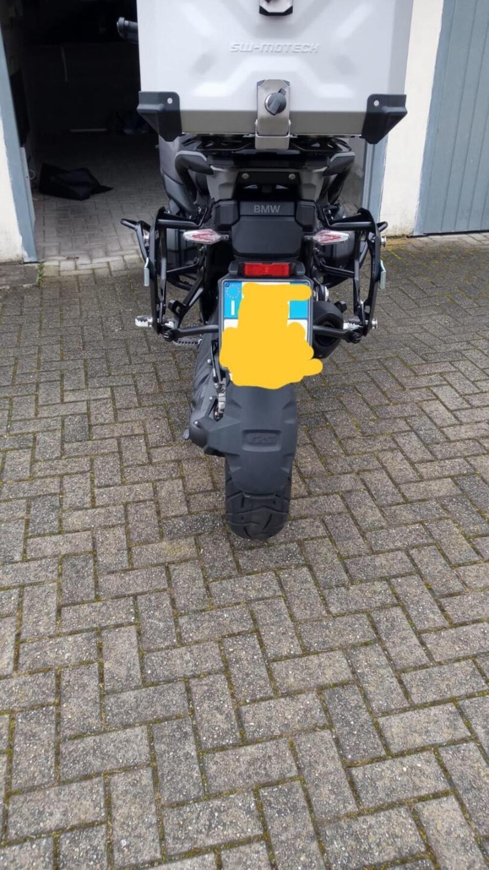 Borse laterali 45LT con telaio per R1300GS Adventu Sw-Motech (4)