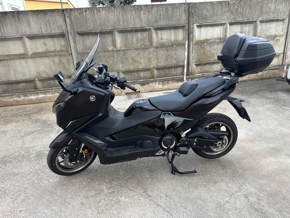 Yamaha T-Max 560 Tech Max (2025 - 26) (4)
