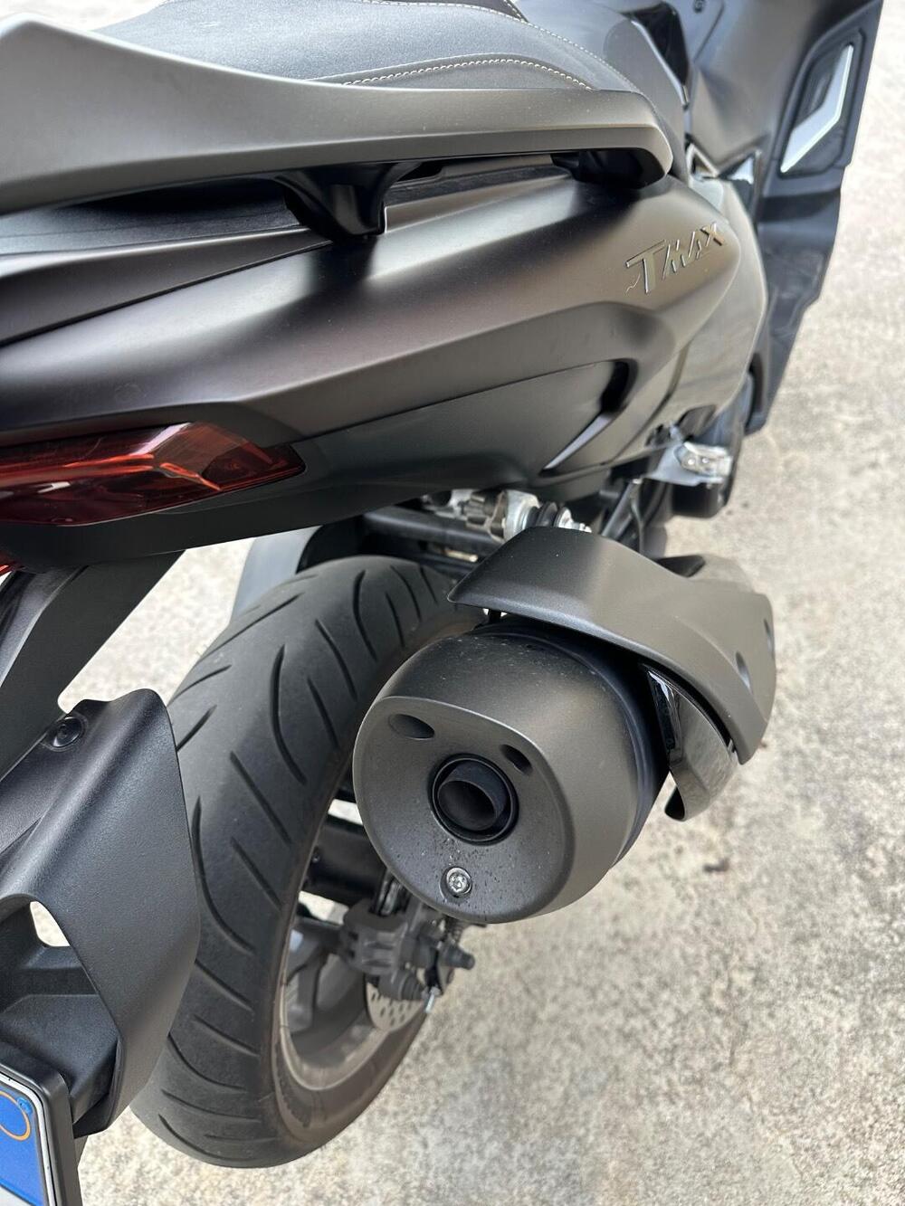 Yamaha T-Max 560 Tech Max (2025 - 26) (7)