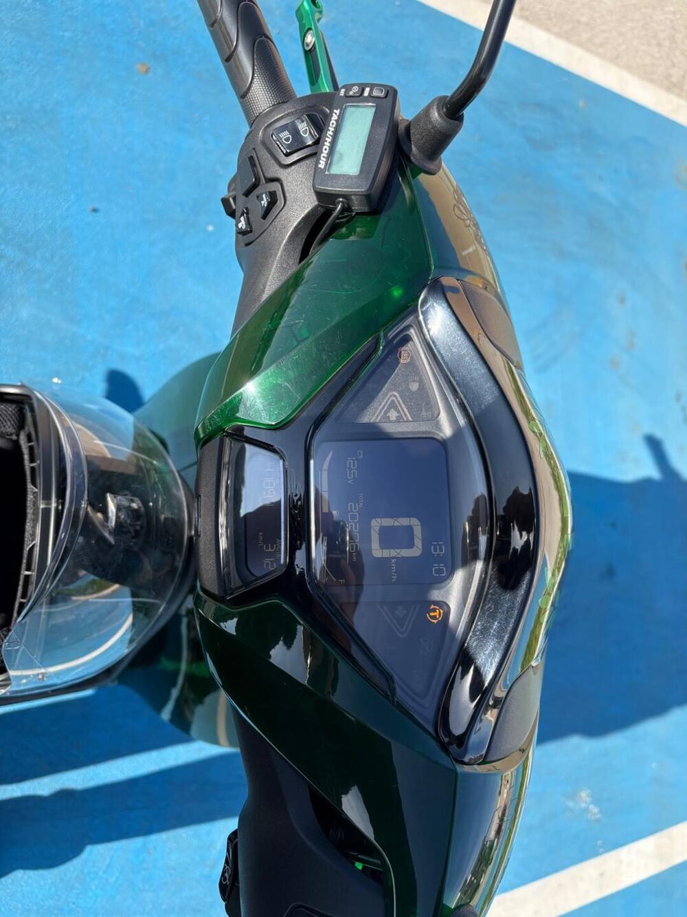 Honda SH 125i Vetro (2024 - 25) (3)