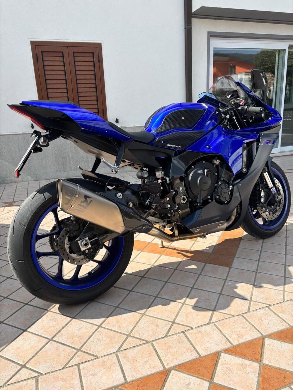 Yamaha YZF R1 (2020 - 25) (4)
