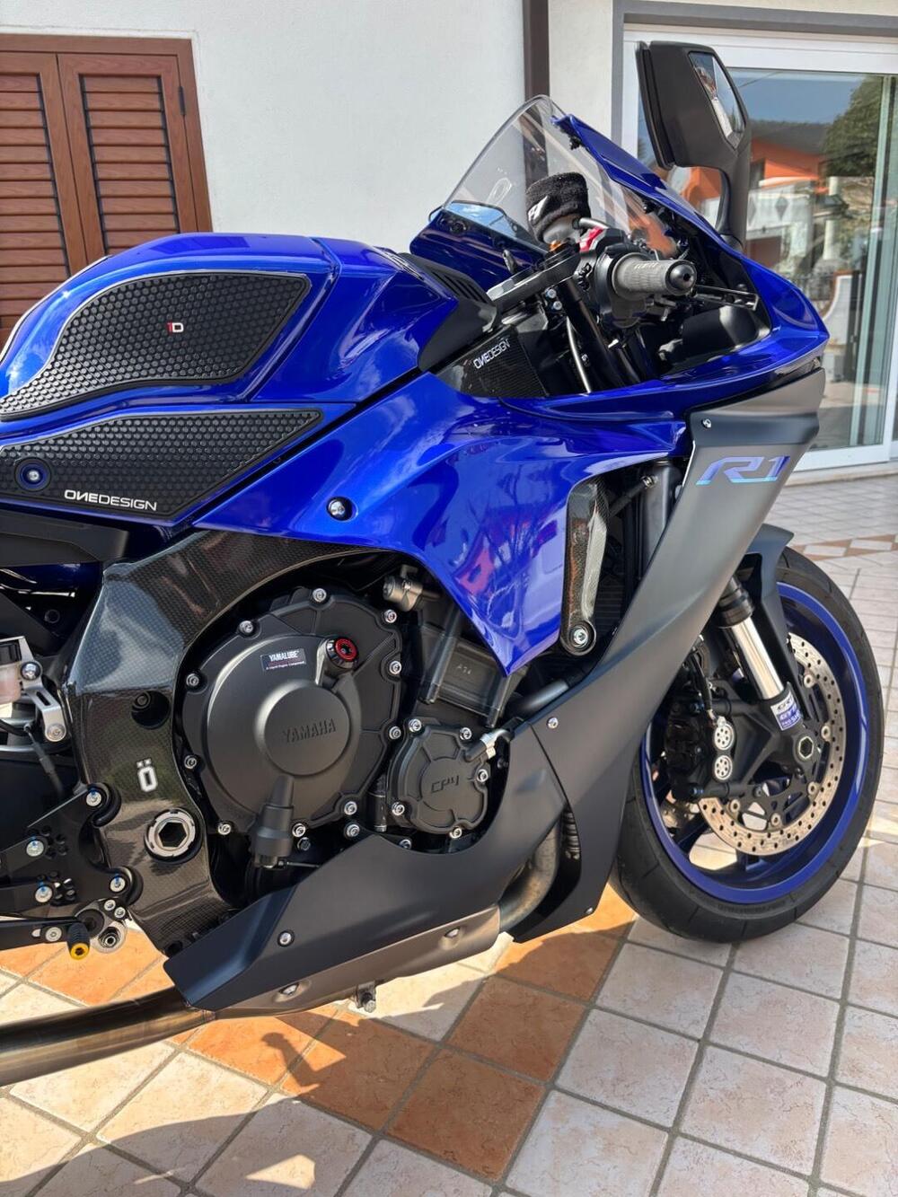 Yamaha YZF R1 (2020 - 25) (6)