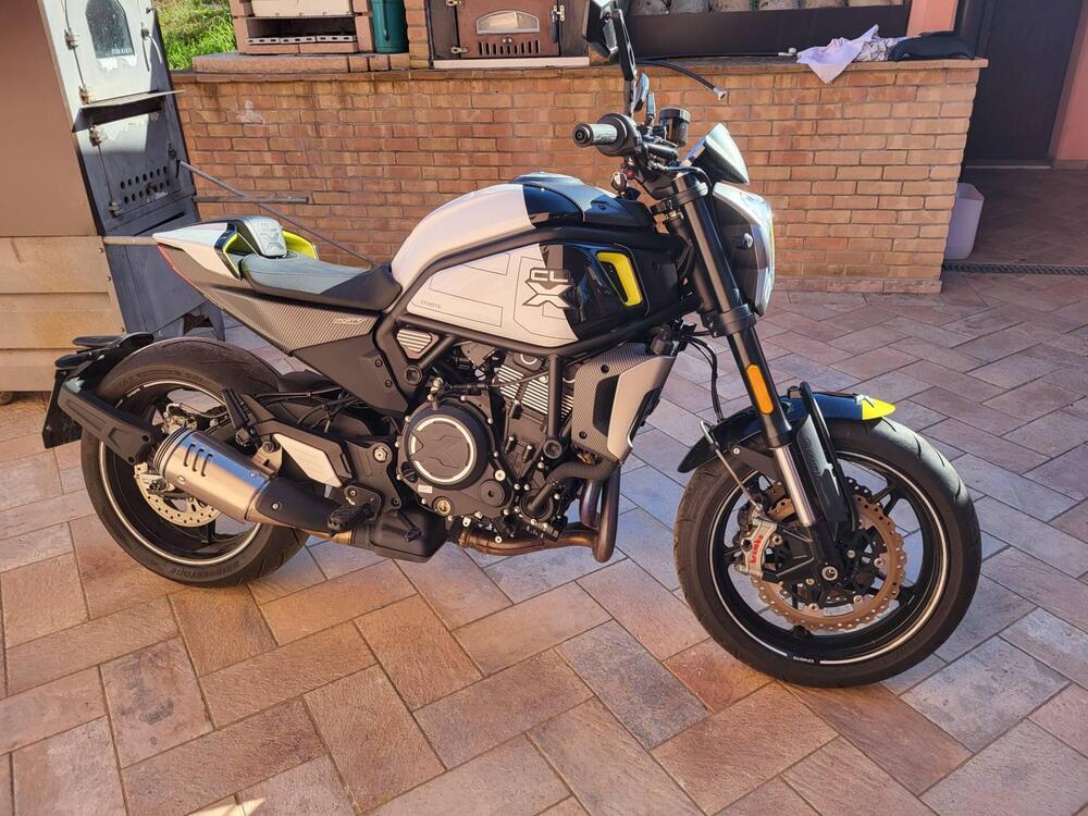 CFMOTO 700CL-X Sport (2022 - 26)