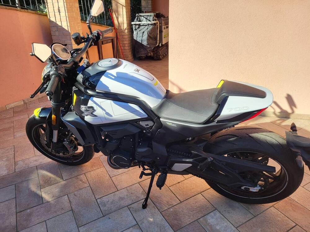 CFMOTO 700CL-X Sport (2022 - 26) (6)