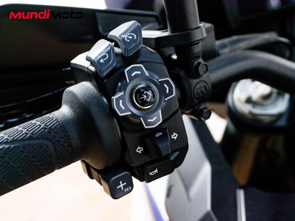 KTM 1290 Super Adventure R (2021) (22)