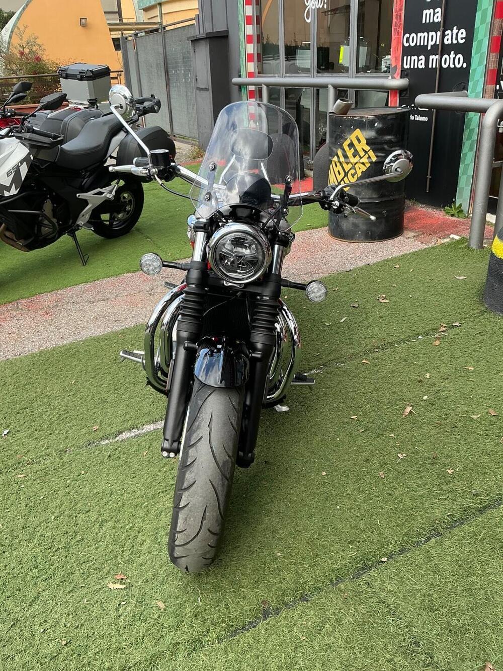 Triumph Bonneville Speedmaster 1200 Chrome Edition (2023) (6)