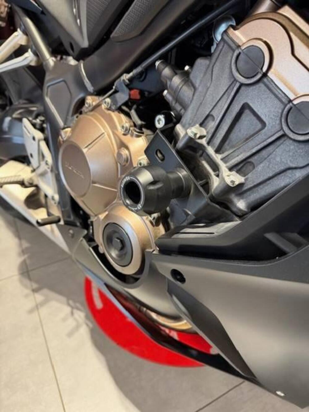 Honda CBR 650 R (2019 - 20) (13)