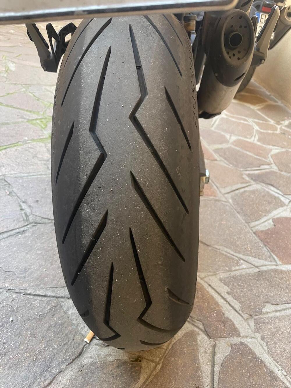 Ducati Monster 937 (2021 - 25) (4)