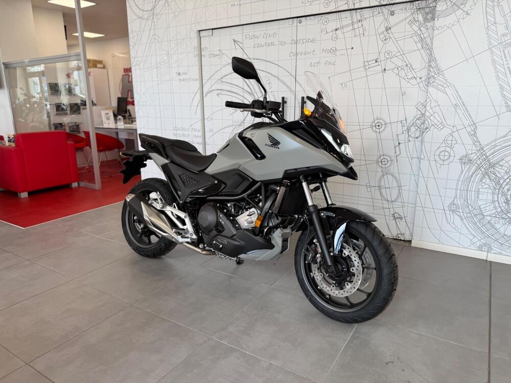 Honda NC 750 X DCT (2025 - 26) (2)