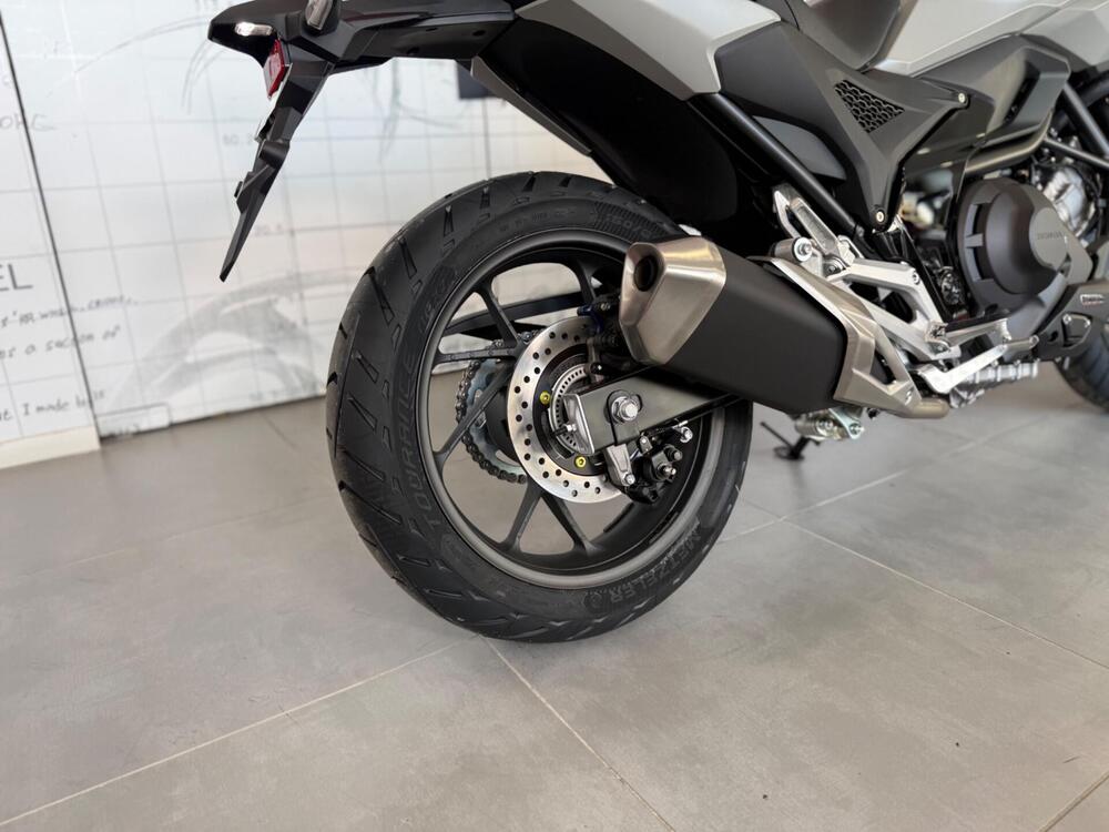 Honda NC 750 X DCT (2025 - 26) (11)