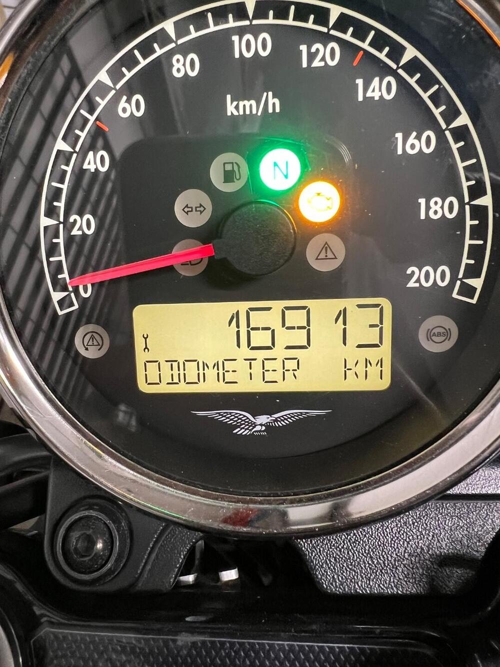 Moto Guzzi V7 III Rough (2018 - 20) (7)