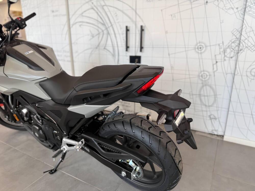 Honda NC 750 X DCT (2025 - 26) (16)