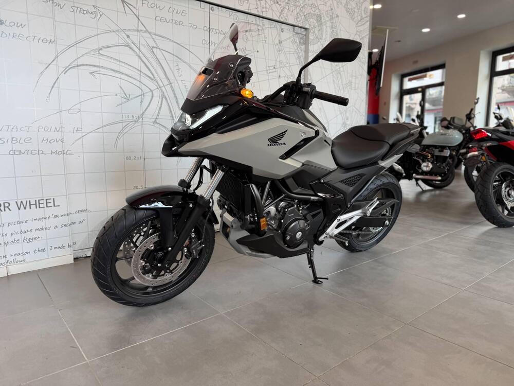 Honda NC 750 X DCT (2025 - 26) (5)