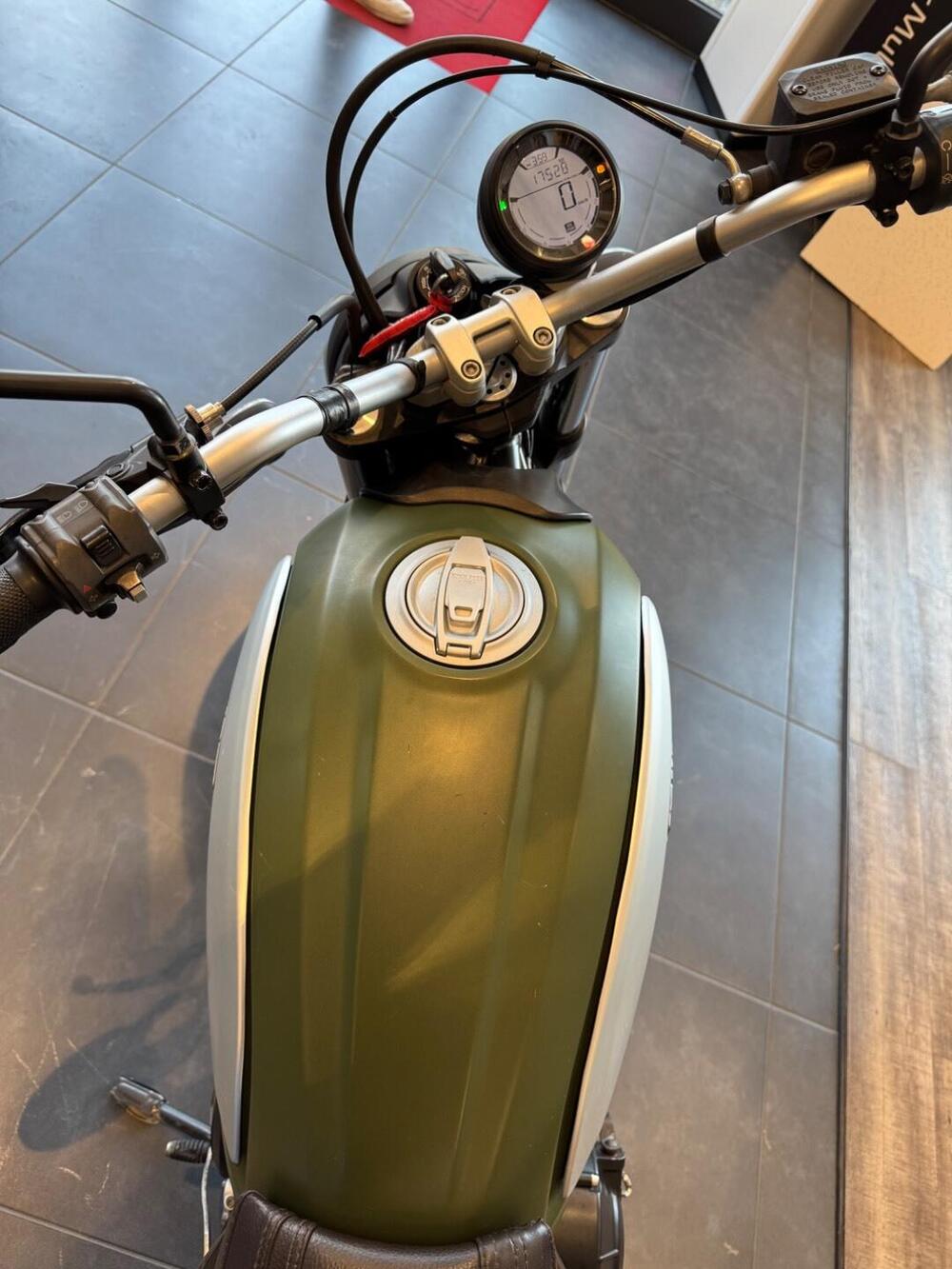 Ducati Scrambler 400 Sixty 2 (2016 - 21) (11)